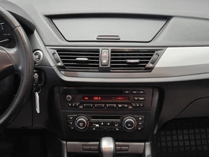 Внедорожник BMW X1 2013 года, 975000 рублей, Красноярск