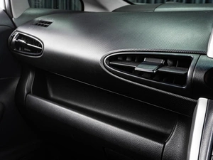 Минивэн Toyota Wish 2011 года, 1049000 рублей, Тюмень