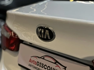 Седан Kia Rio 2013 года, 997000 рублей, Красноярск