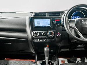 Хетчбэк Honda Fit 2014 года, 700000 рублей, Красноярск