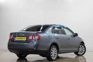 Седан Volkswagen Jetta 2009 года, 739000 рублей, Новокузнецк