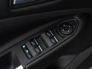 Внедорожник Ford Kuga 2018 года, 1798444 рублей, Москва