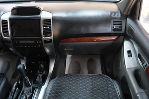 Внедорожник Toyota Land Cruiser Prado 2007 года, 2439000 рублей, Омск