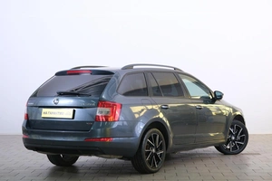 Универсал Skoda Octavia 2015 года, 1919000 рублей, Омск