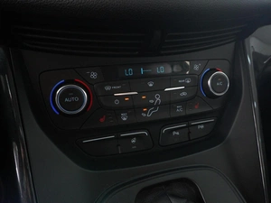 Внедорожник Ford Kuga 2017 года, 1505000 рублей, Красный Пахарь