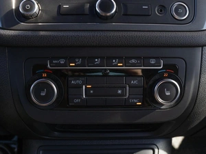 Внедорожник Volkswagen Tiguan 2013 года, 1985000 рублей, Краснодар