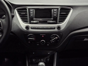 Седан Hyundai Solaris 2018 года, 698000 рублей, Красноярск