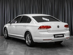 Седан Volkswagen Passat 2016 года, 1589000 рублей, Тюмень