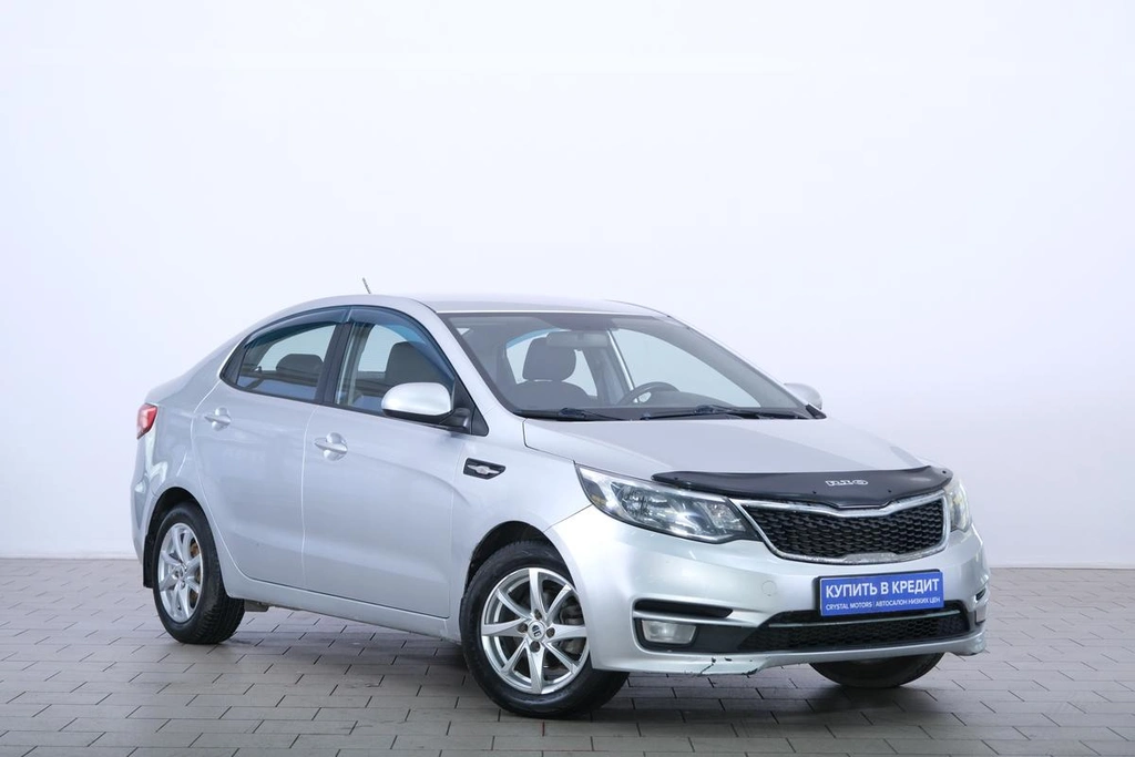Седан Kia Rio 2017 года, 1039000 рублей, Омск