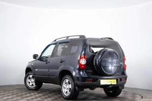 Внедорожник Chevrolet Niva 2012 года, 499000 рублей, Пермь