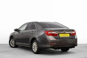 Седан Toyota Camry 2012 года, 1599000 рублей, Барнаул