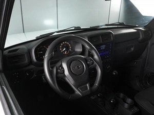 Внедорожник ВАЗ (LADA) Niva Legend 2023 года, 1000000 рублей, Красный Пахарь