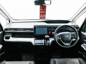 Минивэн Honda Stepwgn Spada 2015 года, 1650000 рублей, Красноярск