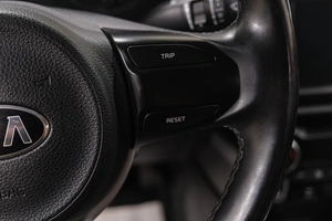 Седан Kia Rio 2019 года, 1589000 рублей, Новокузнецк