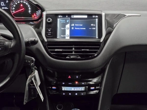 Хетчбэк Peugeot 208 2013 года, 649000 рублей, Красноярск