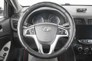 Хетчбэк Hyundai Solaris 2012 года, 729000 рублей, Кемерово
