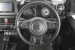 Внедорожник Suzuki Jimny 2018 года, 2149000 рублей, Кемерово