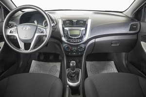 Хетчбэк Hyundai Solaris 2012 года, 749000 рублей, Кемерово