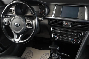 Седан Kia Optima 2018 года, 2019000 рублей, Тюмень