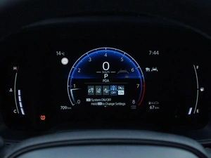 Внедорожник Toyota Corolla Cross 2024 года, 3340000 рублей, Владимир