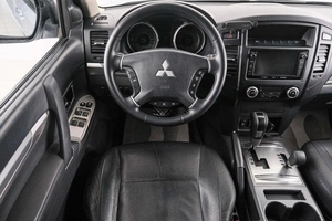 Внедорожник Mitsubishi Pajero 2014 года, 2599000 рублей, Красноярск