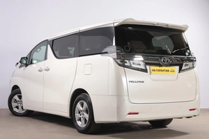 Минивэн Toyota Vellfire 2019 года, 4349000 рублей, Новосибирск