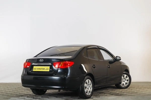 Седан Hyundai Elantra 2010 года, 839000 рублей, Тюмень