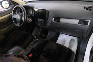 Внедорожник Mitsubishi Outlander 2014 года, 1499000 рублей, Омск