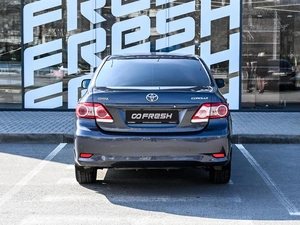 Седан Toyota Corolla 2013 года, 1020000 рублей, Волгоград