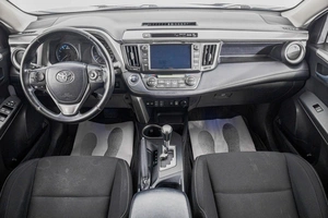 Внедорожник Toyota RAV4 2017 года, 2999000 рублей, Барнаул