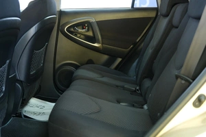 Внедорожник Toyota RAV4 2009 года, 1359000 рублей, Омск