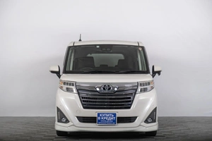 Минивэн Toyota Roomy 2019 года, 1179000 рублей, Томск