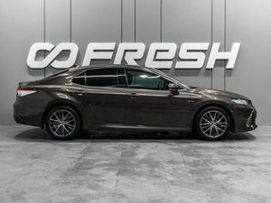 Седан Toyota Camry 2021 года, 3979000 рублей, Тюмень