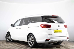 Минивэн Kia Carnival 2020 года, 2999000 рублей, Пермь