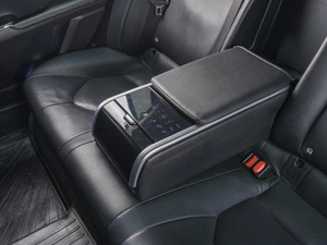 Седан Toyota Camry 2019 года, 3439000 рублей, Сургут