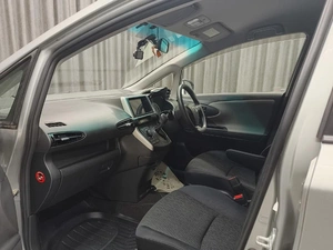 Минивэн Toyota Wish 2009 года, 1199000 рублей, Красноярск