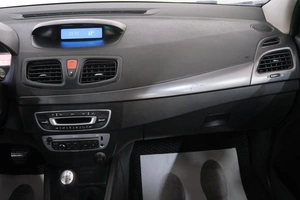Седан Renault Fluence 2014 года, 649000 рублей, Омск