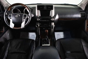 Внедорожник Toyota Land Cruiser Prado 2011 года, 3389000 рублей, Сургут