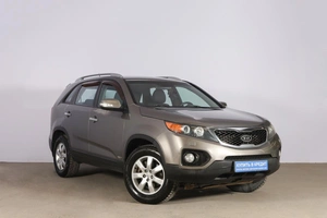 Внедорожник Kia Sorento 2011 года, 1549000 рублей, Новосибирск