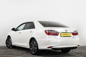 Седан Toyota Camry 2016 года, 2699000 рублей, Сургут