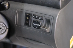 Седан Toyota Corolla 2002 года, 599000 рублей, Омск