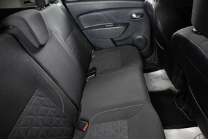 Хетчбэк Renault Sandero 2015 года, 929000 рублей, Сургут