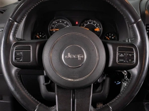 Внедорожник Jeep Liberty 2015 года, 1599000 рублей, Тюмень