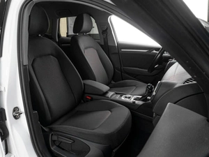 Хетчбэк Audi A3 2016 года, 1599000 рублей, Тюмень