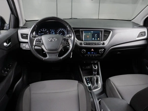 Седан Hyundai Solaris 2018 года, 1429000 рублей, Тюмень