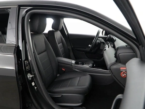 Хетчбэк Mercedes-benz A-класс 2019 года, 2457077 рублей, Москва