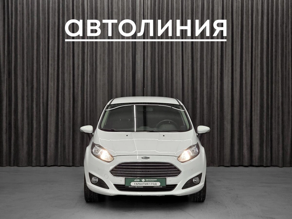 Хетчбэк Ford Fiesta 2018 года, 830000 рублей, Красноярск