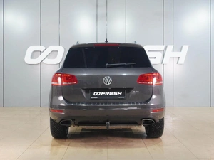Внедорожник Volkswagen Touareg 2011 года, 1919000 рублей, Воронеж
