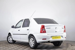 Седан Renault Logan 2010 года, 449000 рублей, Пермь