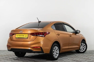 Седан Hyundai Solaris 2017 года, 1469000 рублей, Сургут